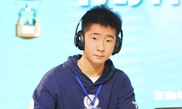 牛！浙江16歲小孩哥玩魔方，打破亞洲紀(jì)錄